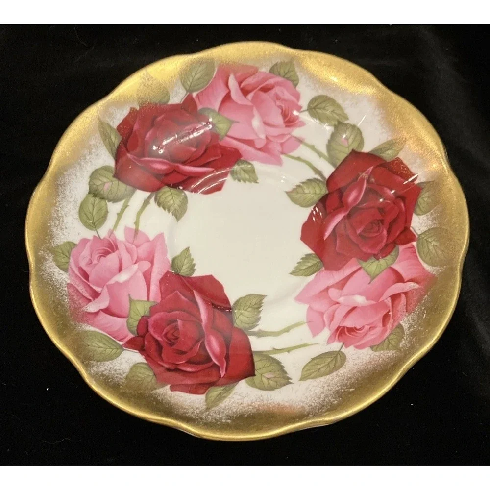 Royal Albert Rare Six Rose Old English Pattern Saucer Bone China England Vintage